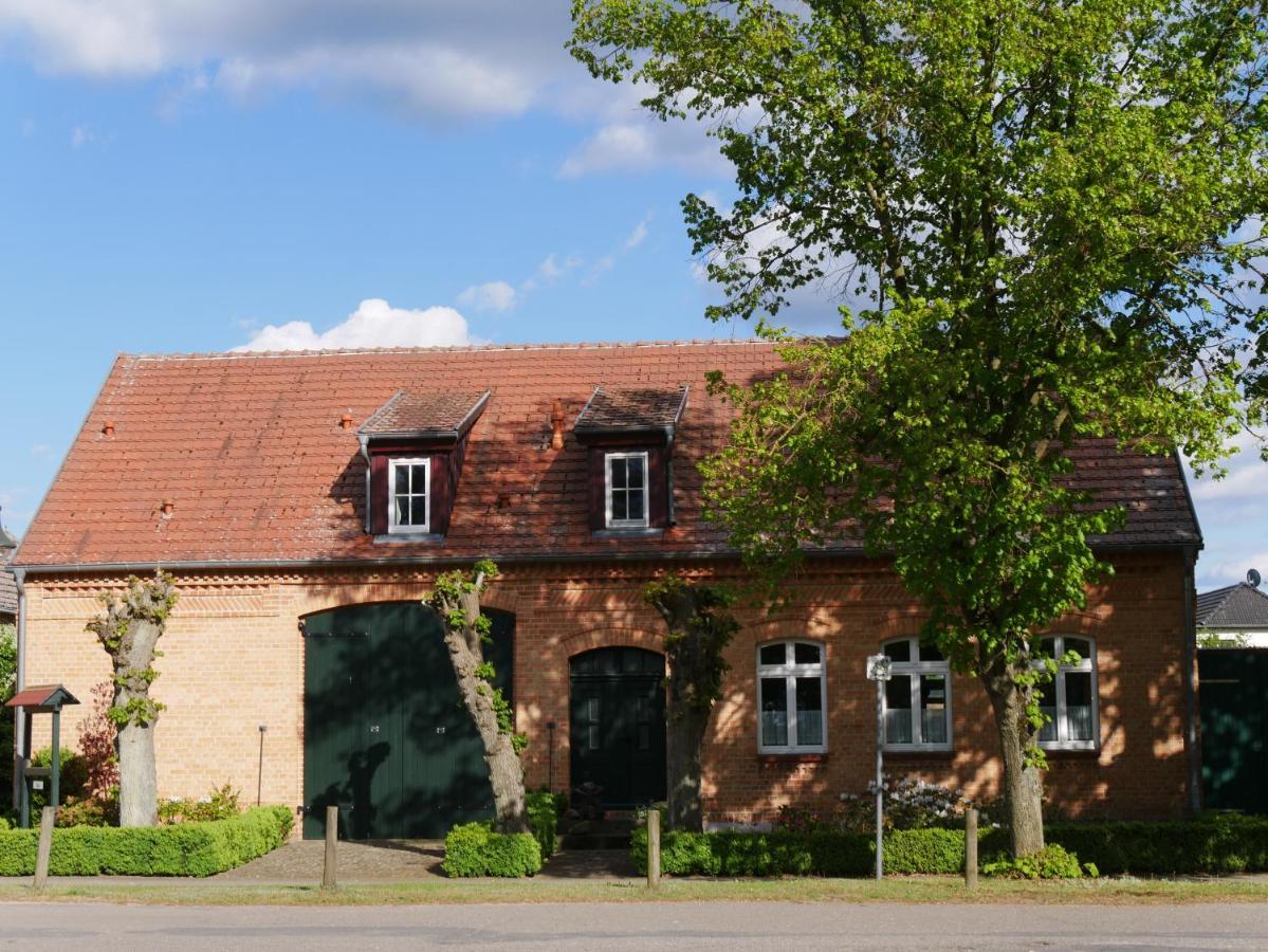 Lindenhof, Wohnung 1, Giebel Vipperow Ngoại thất bức ảnh